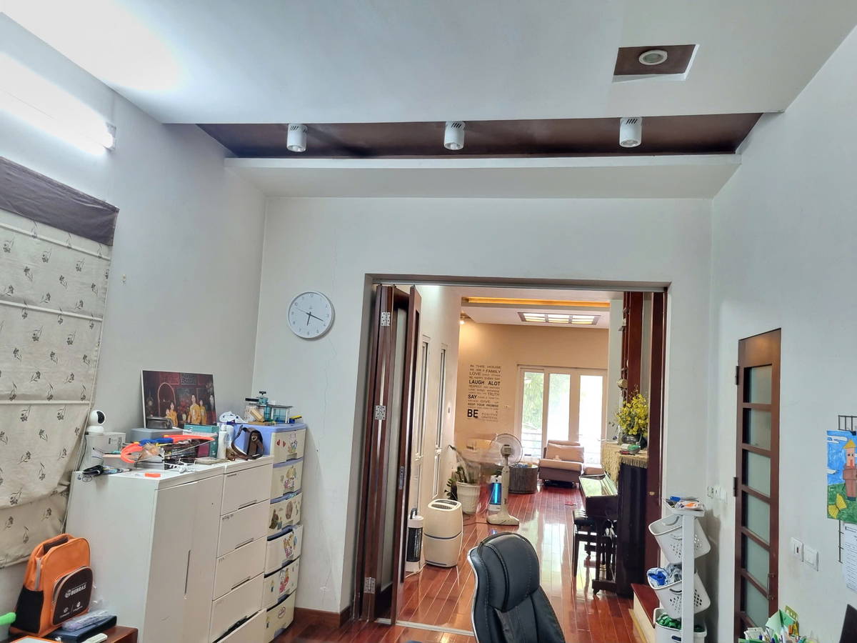 Bán Nhà Mặt Phố Nguyễn Cảnh Dị. Hoàng Mai. Lô Góc. Ô Tô. Vỉa Hè. DT 90m2. Giá 32,8 Tỷ. - Ảnh 2
